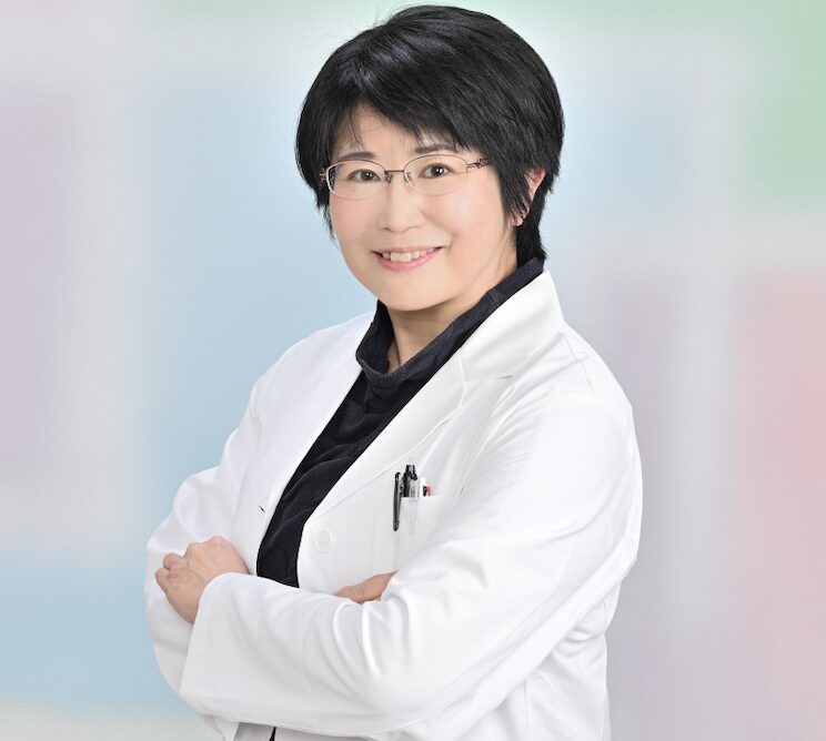 理事長 兼 医師 中山和子